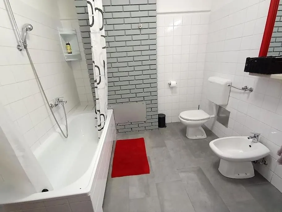 Apartment Near The Sea And Port Of Marina Veruda Pula 0*,  Croatia